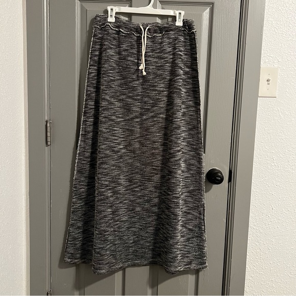 Promesa Dresses & Skirts - Promesa Charcoal Knit Maxi Skirt